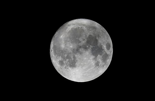 La superluna, desde distintos puntos de la Tierra - Sputnik Mundo