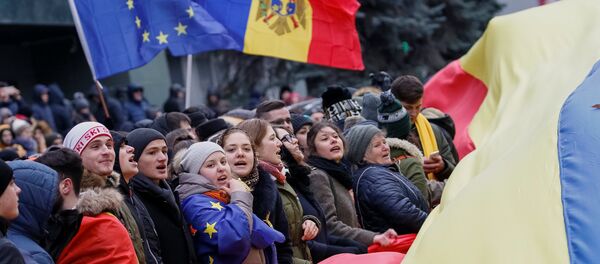 Seguidores de la asociación con la UE en Moldavia - Sputnik Mundo
