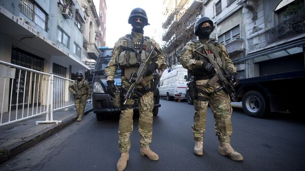 Police special forces provide security for the ceremony marking the 21st anniversary of the 1994 terror attack of the AMIA Jewish community center in Buenos Aires, Argentina - Sputnik Mundo