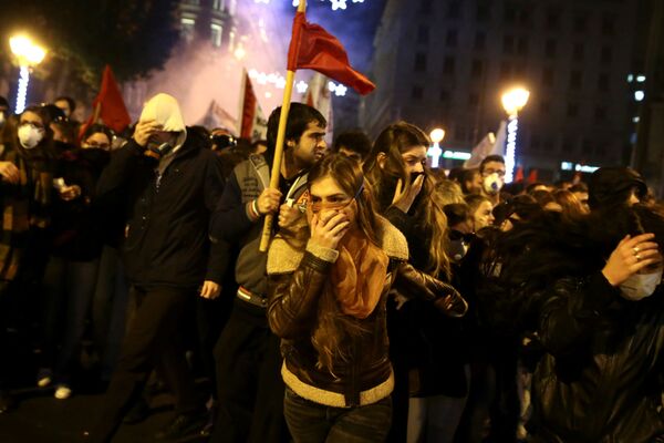 Atenas saluda a Barack Obama con violentas protestas - Sputnik Mundo