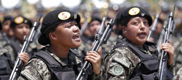 Mujeres en el Ejército de Perú - Sputnik Mundo