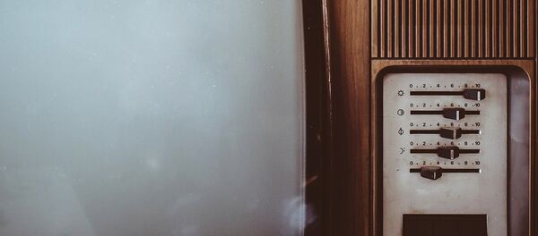 Una televisión - Sputnik Mundo