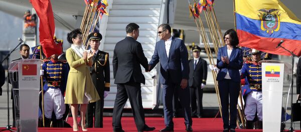 Presidente de China, Xi Jinping, y Rafael Correa, presidente de Ecuador Presidente de China, Xi Jinping, y Rafael Correa, presidente de Ecuador - Sputnik Mundo
