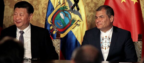 Presidente de China, Xi Jinping, y Rafael Correa, presidente de Ecuador - Sputnik Mundo