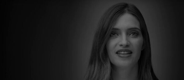 Según la RAE, una madre es mujer o animal hembra que ha parido a otro ser de su misma especie. - Sputnik Mundo