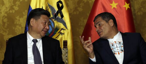 Presidente de China, Xi Jinping, y Rafael Correa, presidente de Ecuador - Sputnik Mundo