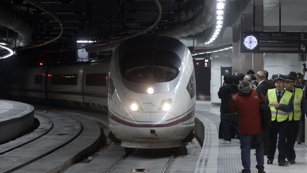 El tren AVE (archivo) El tren AVE (archivo) - Sputnik Mundo
