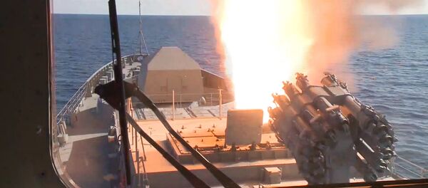 La fragata Almirante Grigoróvich por primera vez en acción en Siria - Sputnik Mundo