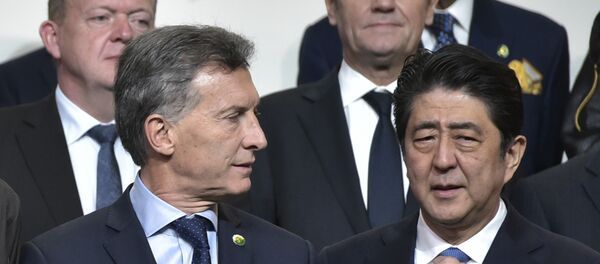 Presidente argentino, Mauricio Macri, y primer ministro japonés, Shinzo Abe - Sputnik Mundo