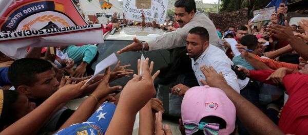 Seguidores de Maduro - Sputnik Mundo