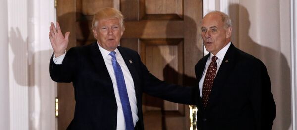 Presidente de EEUU, Donald Trump, y secretario de Seguridad Interior, John Kelly - Sputnik Mundo