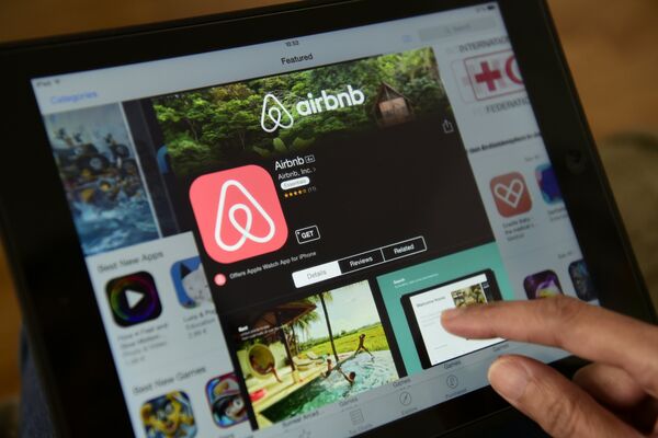 La otra cara de Airbnb: así influye la plataforma al mercado de alquileres permanentes - Sputnik Mundo