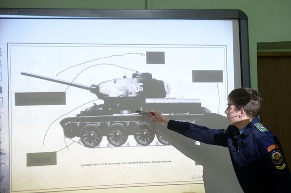 Honor y fuerza: escuela de cadetes en Moscú - Sputnik Mundo