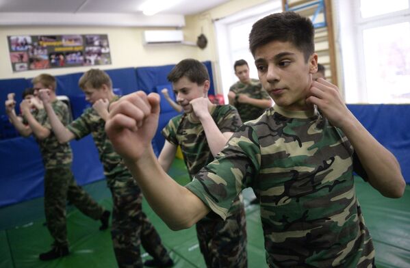 Honor y fuerza: escuela de cadetes en Moscú - Sputnik Mundo