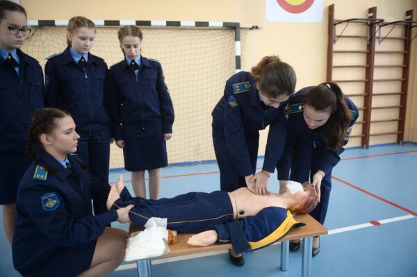 Honor y fuerza: escuela de cadetes en Moscú - Sputnik Mundo