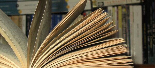 Un libro - Sputnik Mundo