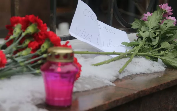 Moscovitas rinden homenaje a Fidel Castro Moscovitas rinden homenaje a Fidel Castro - Sputnik Mundo