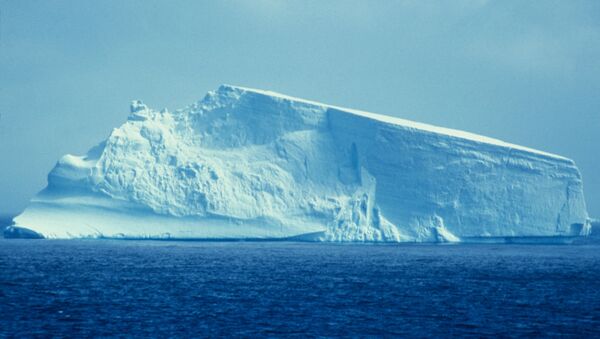 Iceberg (imagen referencial) - Sputnik Mundo
