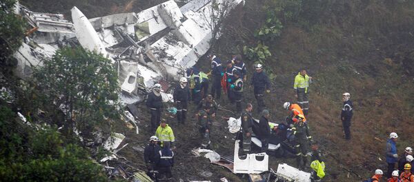 Los restos del avión del equipo Chapecoense - Sputnik Mundo