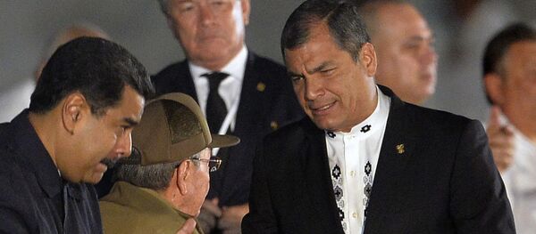 Nicolás Maduro, presidente de Venezuela, Raúl Castro, líder de Cuba, y Rafael Correa, presidente de Ecuador - Sputnik Mundo