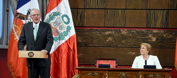 El presidente peruano Pedro Pablo Kuczynski durante la visita oficial en Chile - Sputnik Mundo