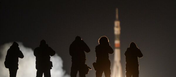 Téstigos del lanzamiento del Soyuz-FG Téstigos del lanzamiento del Soyuz-FG - Sputnik Mundo