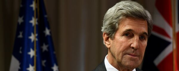 US Secretary of State John Kerry sends his congratulations to President-elect Donald Trump during his bilateral meeting with New Zealand Foreign Minister Murray McCully (not seen) in Christchurch, New Zealand on November 10, 2016. Kerry is travelling to Antarctica, New Zealand, Oman, the United Arab Emirates, Morocco and will the APEC summit in Peru later in the month. - Sputnik Mundo