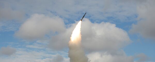 Lanzamiento del misil S-300 (archivo) - Sputnik Mundo