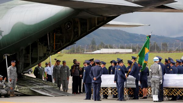 Repatriación de cuerpos del equipo de fútbol brasileño Chapecoense - Sputnik Mundo