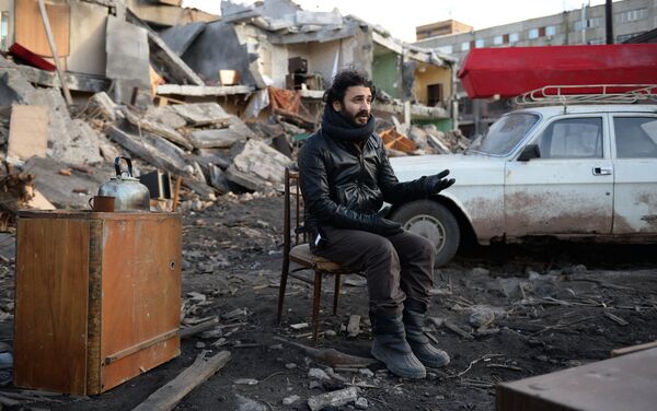 Grabación de la película 'Terremoto' - Sputnik Mundo