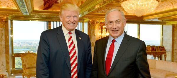 El presidente estadounidense, Donald Trump, y el primer ministro de Israel, Benjamín Netanyahu (archivo) - Sputnik Mundo