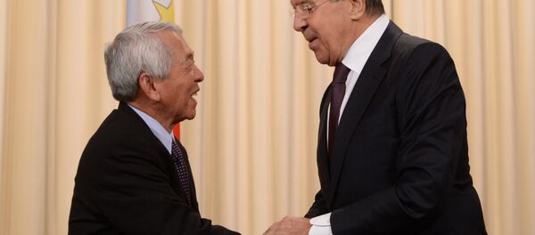 Perfecto Yasay, el ministro de Exteriores de Filipinas, y su homólogo ruso, Serguéi Lavrov Perfecto Yasay, el ministro de Exteriores de Filipinas, y su homólogo ruso, Serguéi Lavrov - Sputnik Mundo
