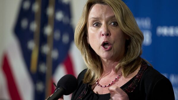 Secretaria de la Fuerza Aérea Deborah Lee James - Sputnik Mundo