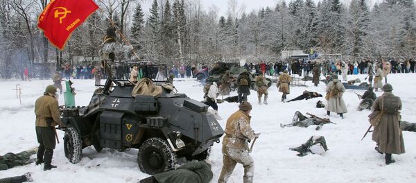 La línea principal: reconstrucción de uno de los combates de la Batalla de Moscú (1941-1942) La línea principal: reconstrucción de uno de los combates de la Batalla de Moscú (1941-1942) - Sputnik Mundo