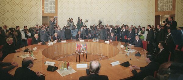 Firma del acuerdo de creación de la Comunidad de los Estados Independientes - Sputnik Mundo