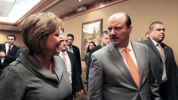 New Mexico Gov. Susana Martinez, left, and Gov. Cesar Duarte Jaquez  - Sputnik Mundo