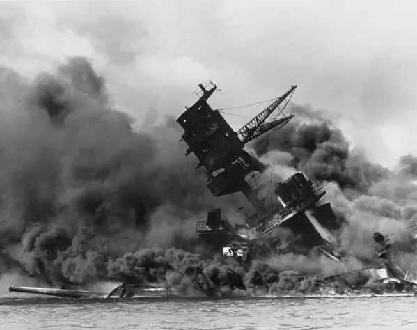 Fotos históricas: 75 años de la tragedia de Pearl Harbor - Sputnik Mundo