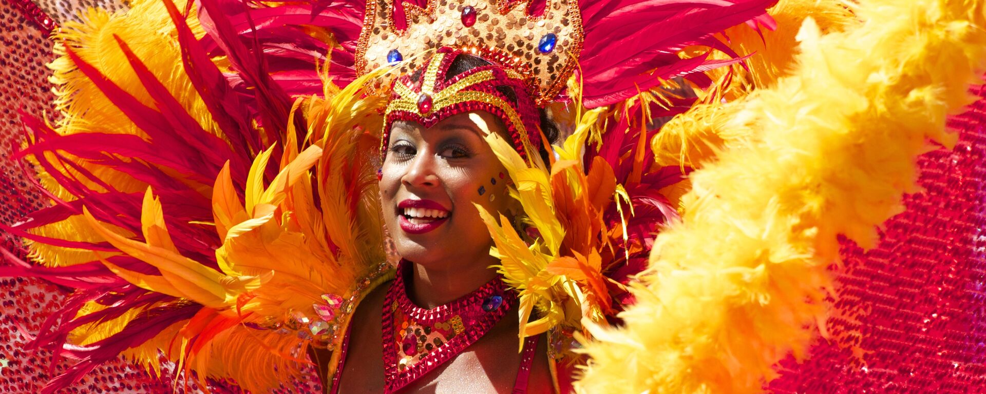 Participante del carnaval en Río de Janeiro - Sputnik Mundo, 1920, 04.01.2022