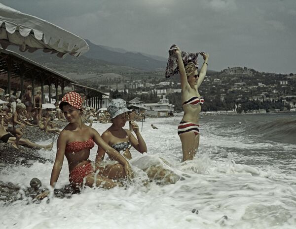 Instagram de la URSS: Las fotos que habría publicado un soviético de regreso de sus vacaciones - Sputnik Mundo