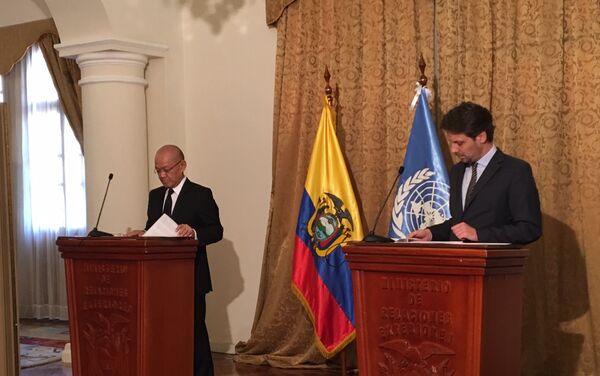Reunión del actual presidente del G77, el tailandés Virachai Plasai, con el canciller ecuatoriano, Guillaume Long, con el fin de iniciar la transición de la Presidencia pro témpore de Tailandia a Ecuador Reunión del actual presidente del G77, el tailandés Virachai Plasai, con el canciller ecuatoriano, Guillaume Long, con el fin de iniciar la transición de la Presidencia pro témpore de Tailandia a Ecuador - Sputnik Mundo