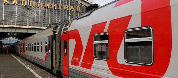 Un tren de la ruta Kaliningrado-Moscú - Sputnik Mundo