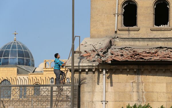 La Catedral Ortodoxa Copta de San Marco tras el atentado - Sputnik Mundo