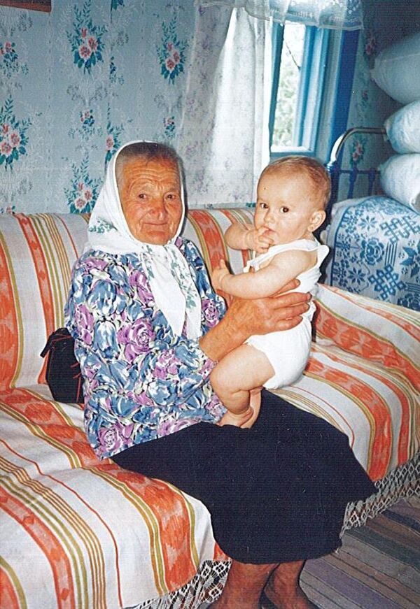 Tatiana, la prima (foto de 1995) - Sputnik Mundo