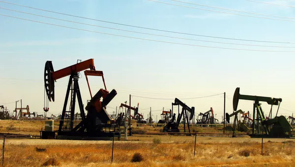 La extracción de petróleo - Sputnik Mundo