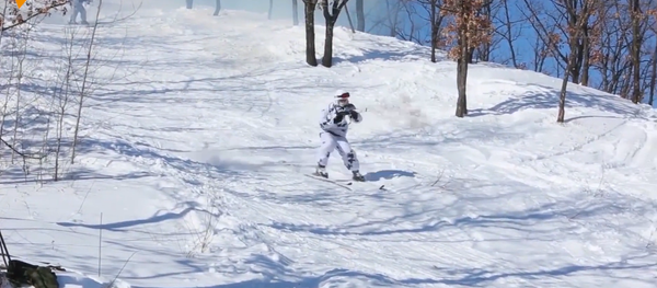 Tropas de Inteligencia rusas maniobran en el Monte Elbrús - Sputnik Mundo
