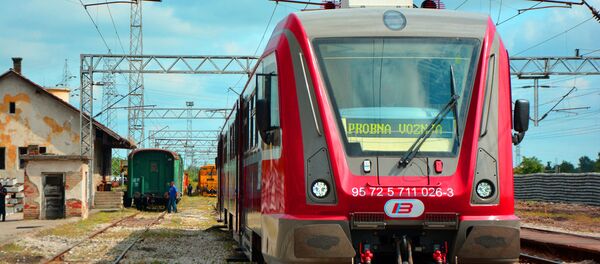 Tren DP-S ruso en Serbia - Sputnik Mundo