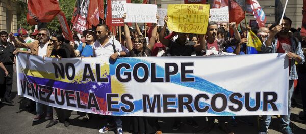 Marca contra suspensión de Venezuela como miembro pleno del Mercosur Marca contra suspensión de Venezuela como miembro pleno del Mercosur - Sputnik Mundo