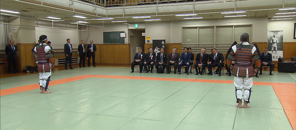 Japón: Putin y Abe disfrutan de exhibición de judo en Tokio Japón: Putin y Abe disfrutan de exhibición de judo en Tokio - Sputnik Mundo
