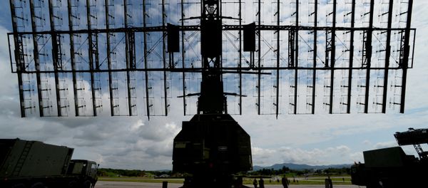 Radar móvil Nebo-M - Sputnik Mundo