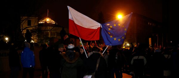 Protestas en Varsovia, Polonia - Sputnik Mundo